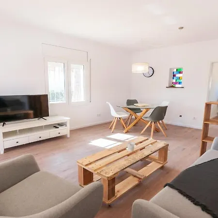 Holiday home Vacay Pinos, En Un Entorno Tranquilo En La Costa Brava, *